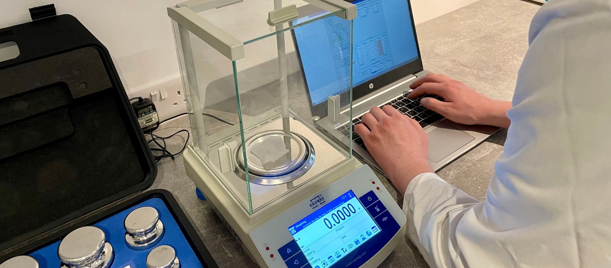 Weighing Errors in the Lab: Causes, Solutions, and Reliable Support